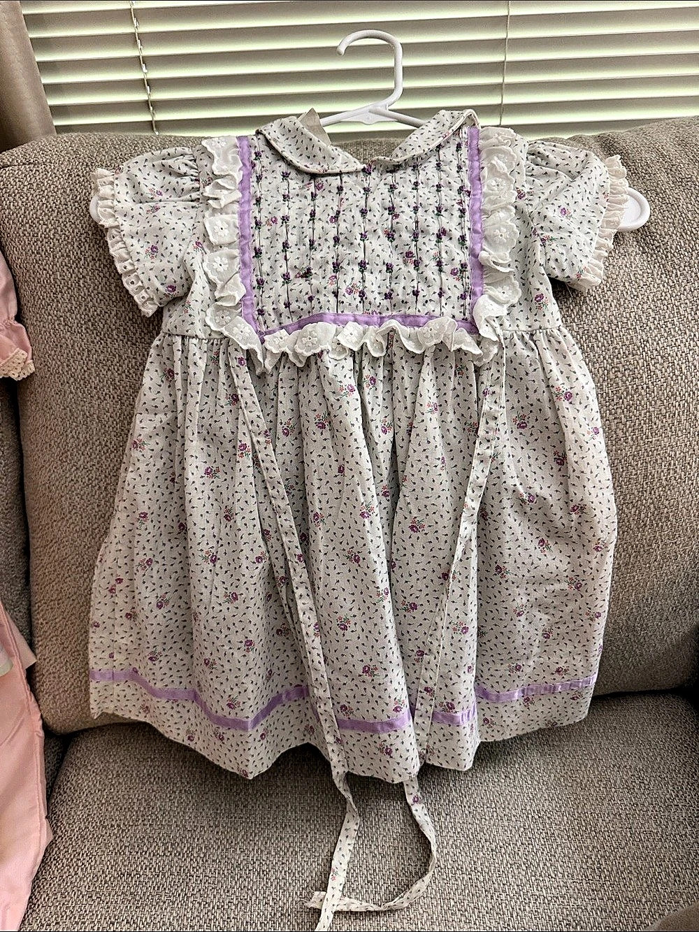 Polly Flinder's Floral Dress
Size 5. Vintage